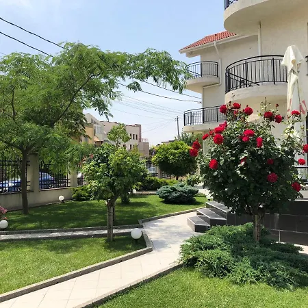 ゲストハウス Casa Servus