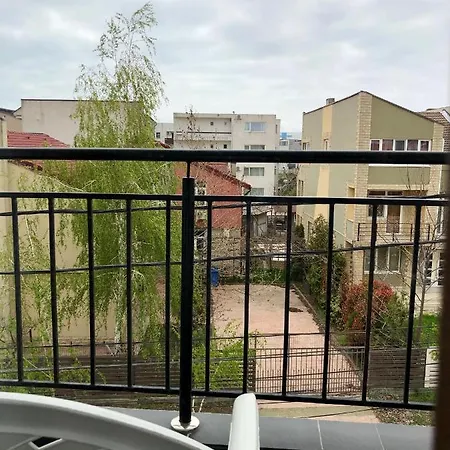 Casa Servus ナボダリ