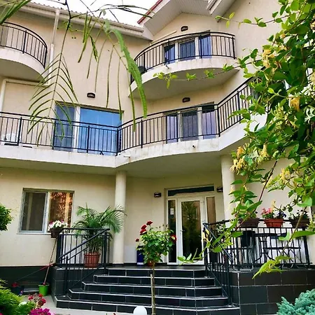 Casa Servus ゲストハウス