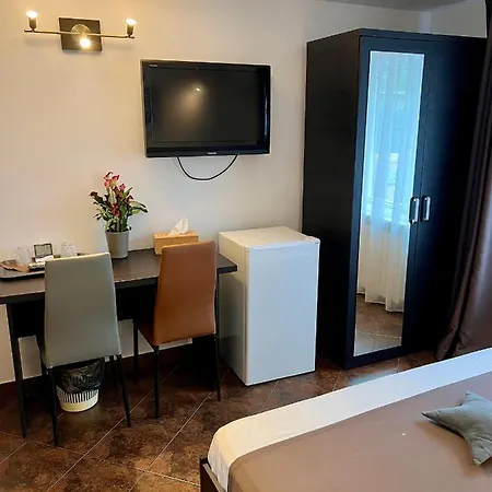 ゲストハウス Casa Servus