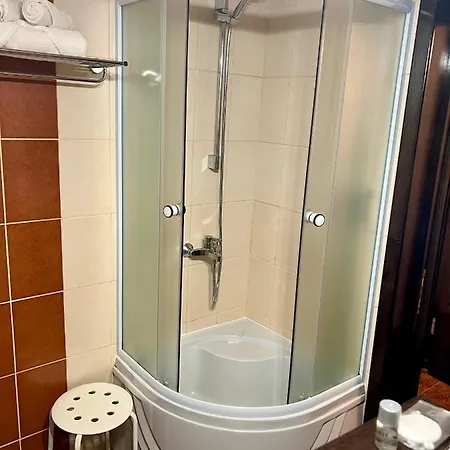 Casa Servus ナボダリ