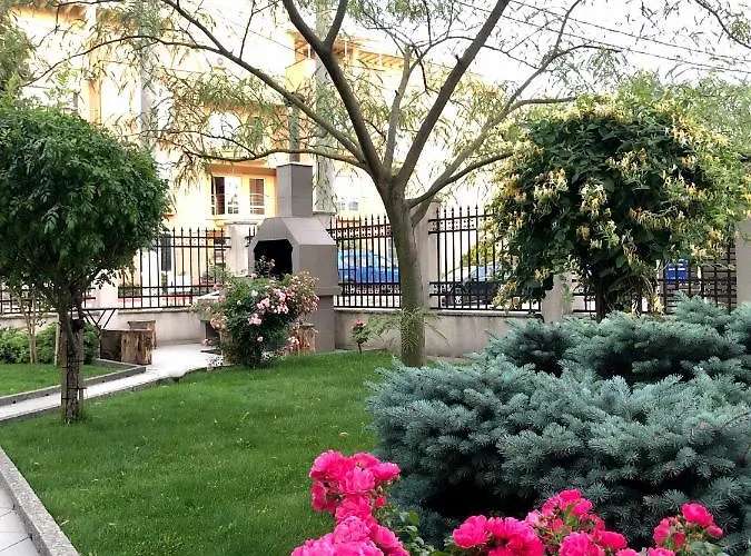 Casa Servus Guest house 4*