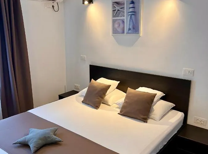 Casa Servus Guest house 4*
