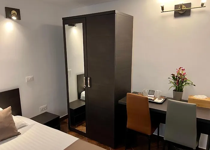 Casa Servus Navodari