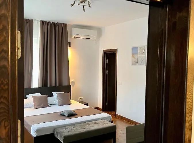 Guest house Casa Servus Navodari