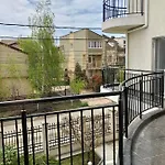 Casa Servus 招待所 那沃达利