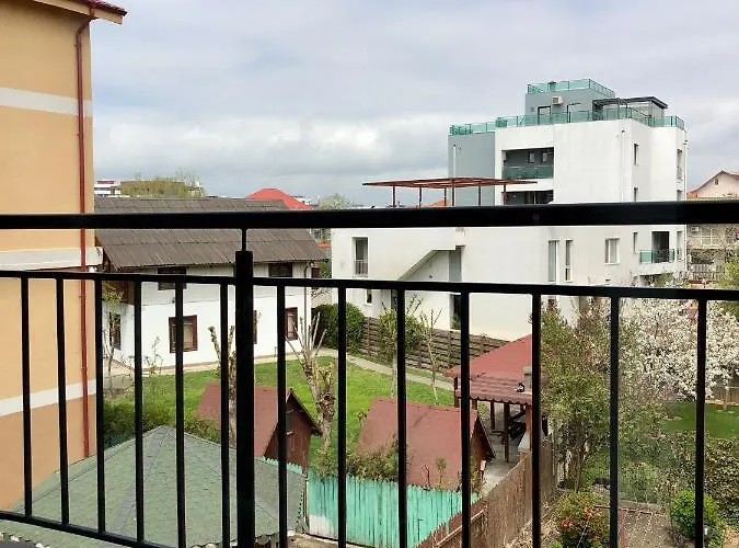 Casa Servus 招待所 那沃达利